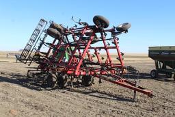 Case-IH Tiger-Mate 200, 30 Ft. Field Cult.