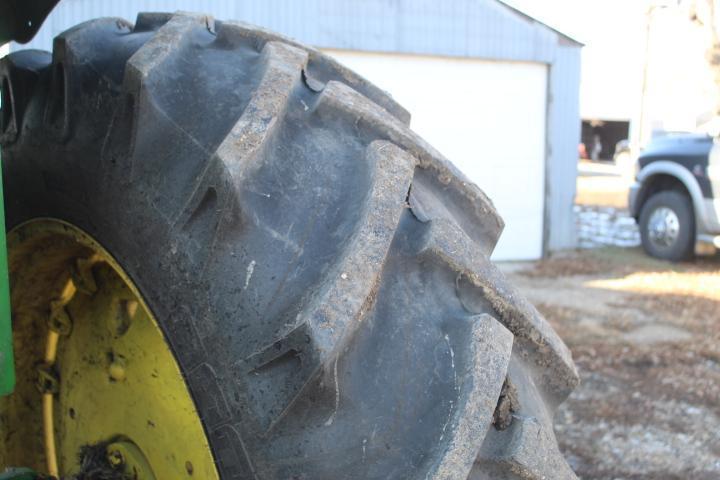 JD 3020 Dsl. Tractor, 3 Pt. w/Quick-tach Hitch, VG 16.9-38 In. Tires, New Seat, (1965)