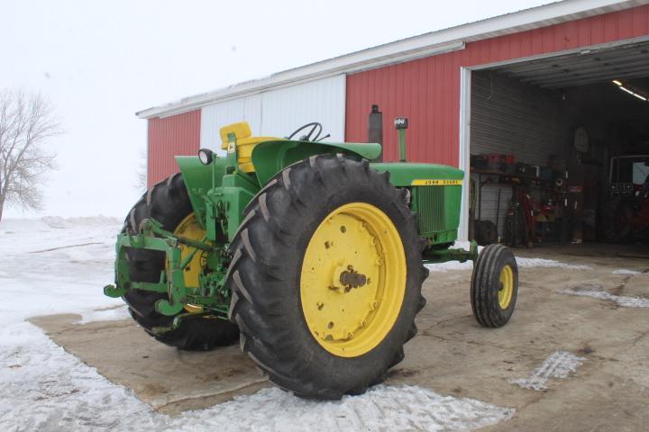 JD 3020 Dsl. Tractor, 3 Pt. w/Quick-tach Hitch, VG 16.9-38 In. Tires, New Seat, (1965)