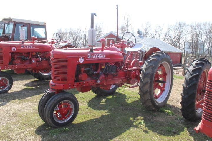 1953 Farmall Super H Tractor