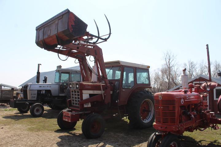 IH 1066 Turbo Tractor w/ Cab, CIH 2255 Loader w/ 8 Ft. Bucket & Grapple