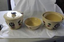 Watt 7 In. w/ Lid, Watt 6 1/2 In., 7 In., & 8 In. Bowls (Same Pattern)