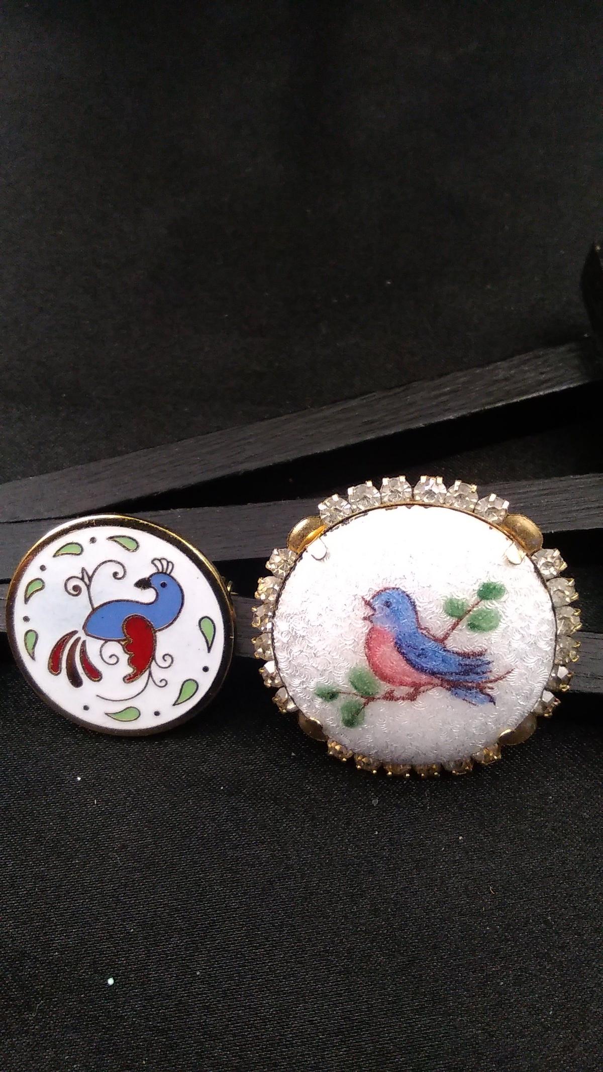 Lot of 2 Vintage Brooches