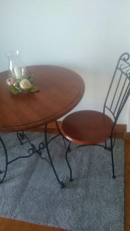 Vintage Set  Round Table with 2 Chairs