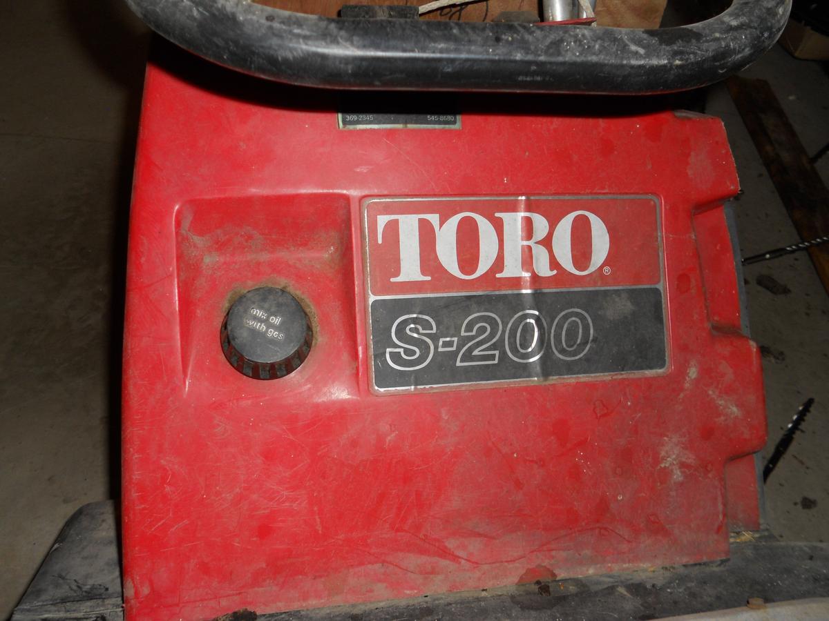 Toro S-200 Snowblower