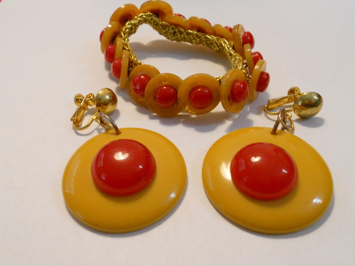 Lot of 2, Vintage Bakelite Bracelet and Earrings