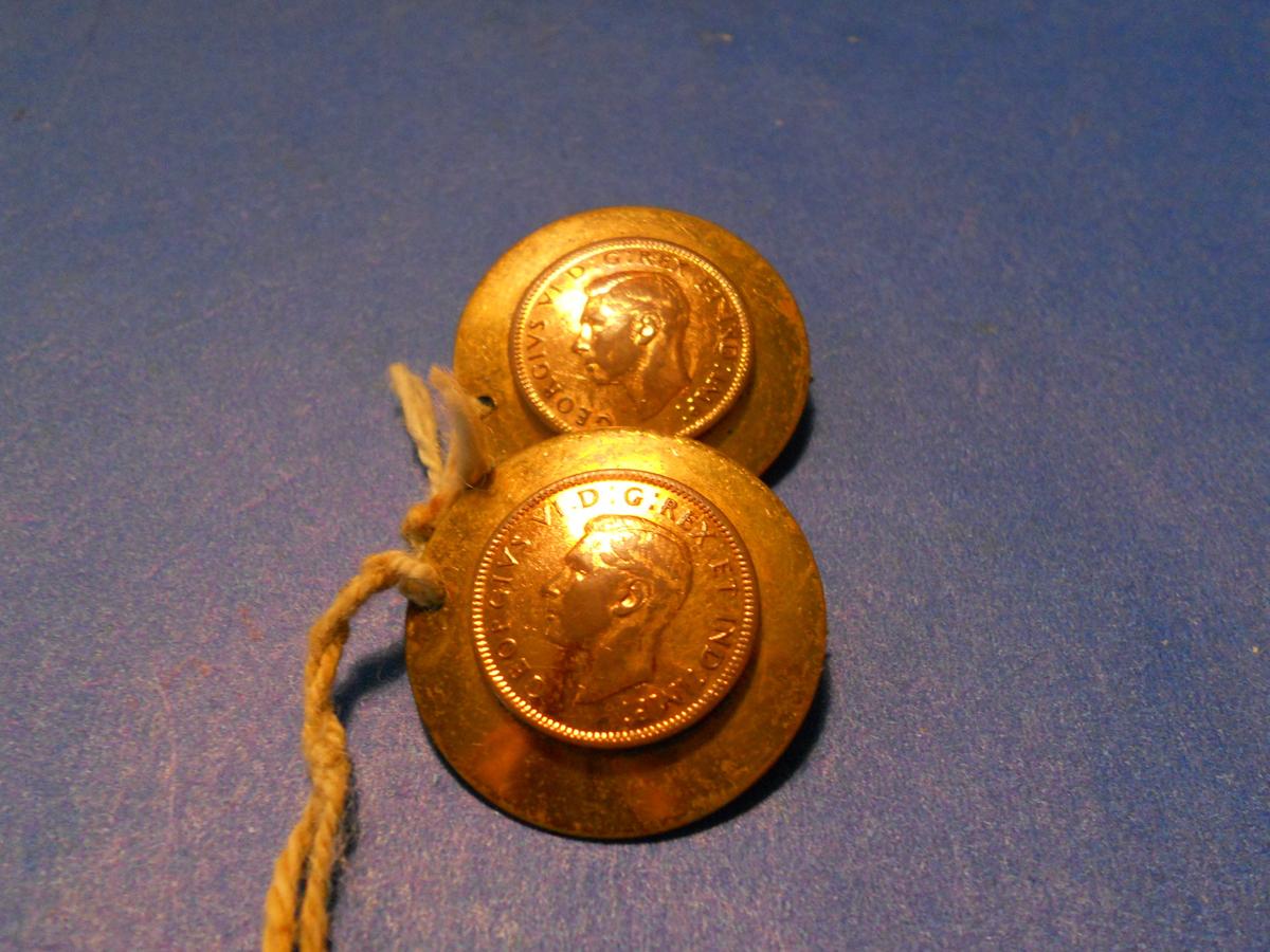 Vintage Lot of 2 Brooch/Pendent