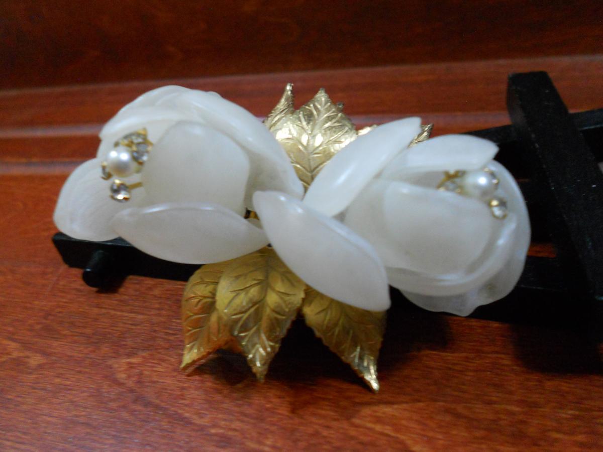 Vendome Flower Brooch