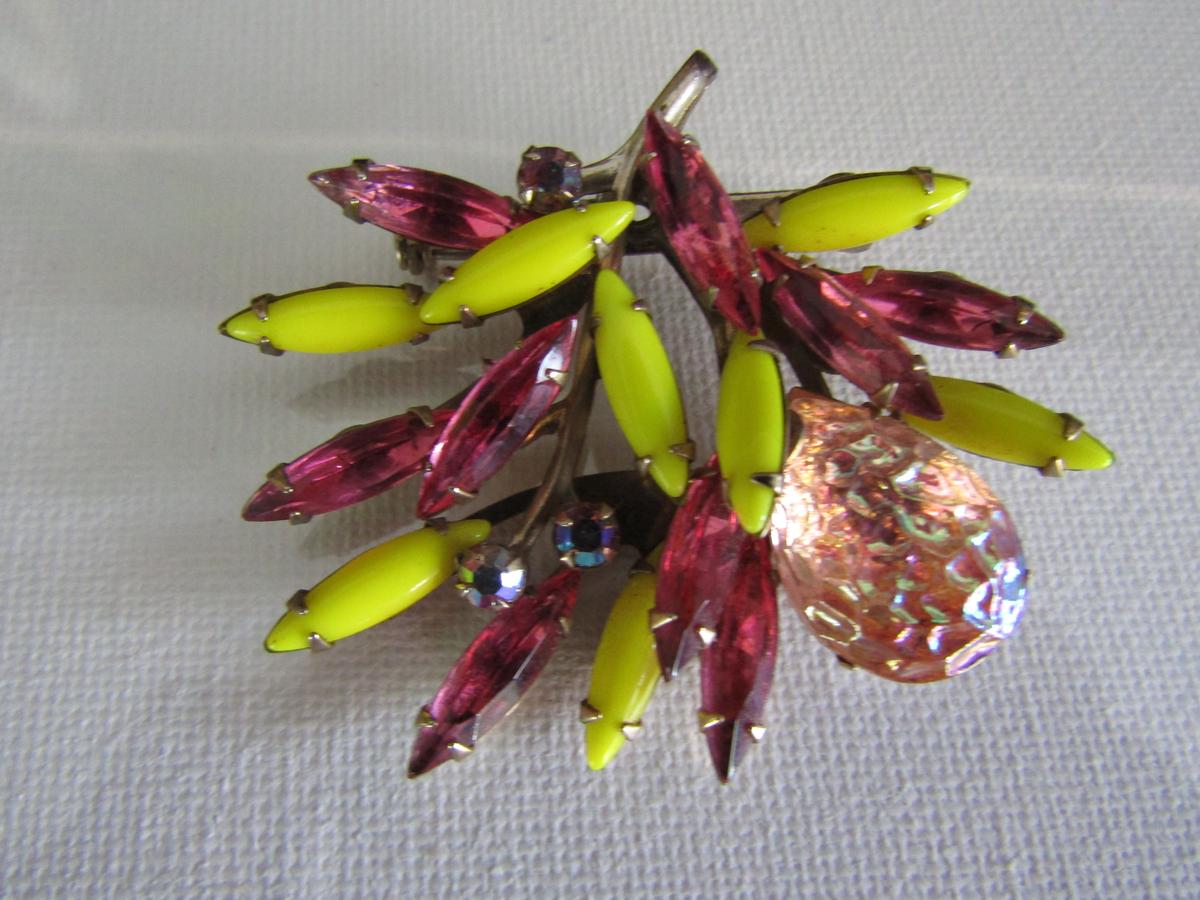 Vintage Pink and Yellow Glass Rhinestone Brooch