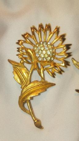 Retro Lot of 4 Gold Tone and Clear Rhinestone  Brooches