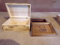 lot of 2 wooden boxes