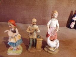 6 Ceramic Figurines