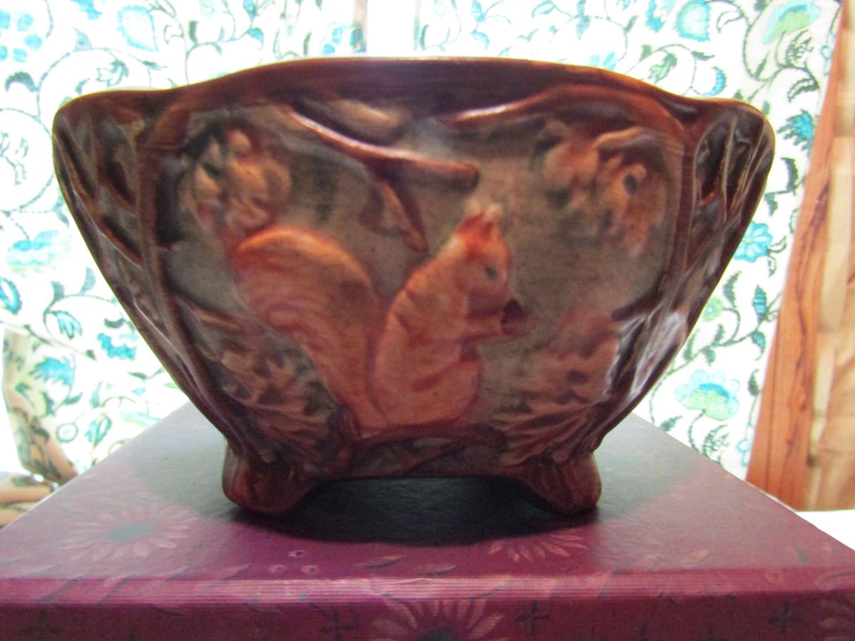 Weller Ware Squirrel Foot Bowl, Scratched on Part of Rim