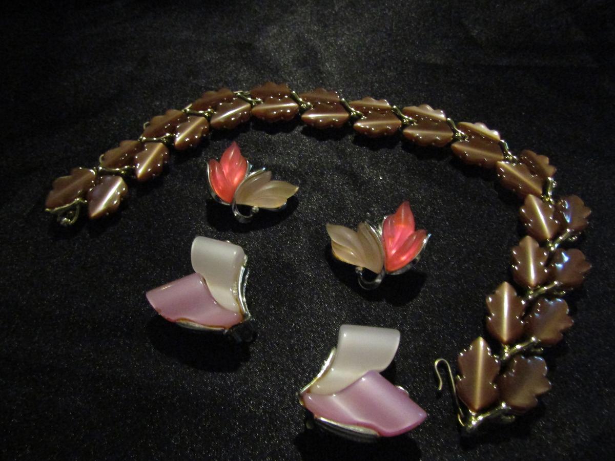 Vintage Lisner Leaf Thermoset Necklace and Unmarked Earrings