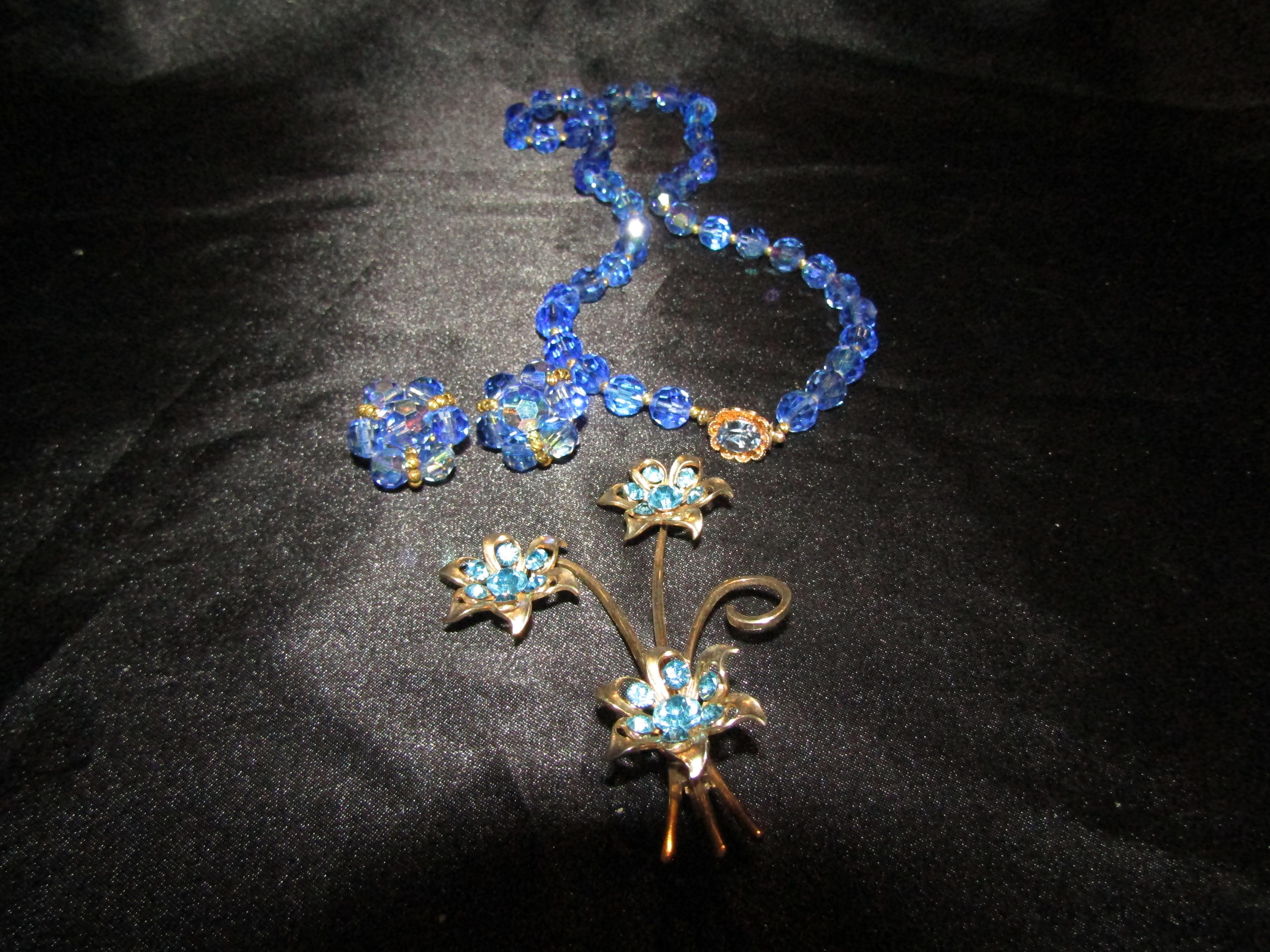 Vintage Crystal/Glass Blue Necklace Set and Vintage Brooch