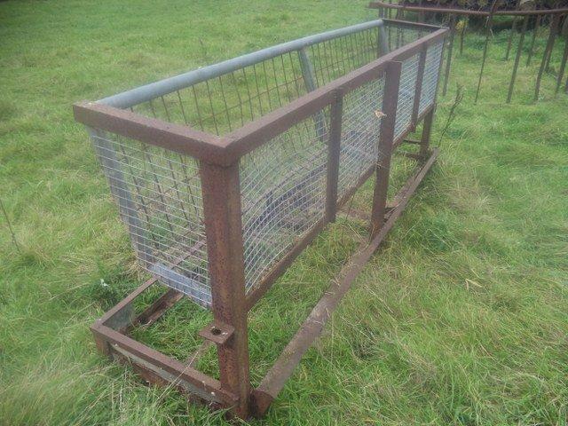 8' Wall Mount Hay Rack c/w Feed Trough