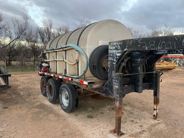 1600 Gal Water Tank On Trailer With 2 Pumps