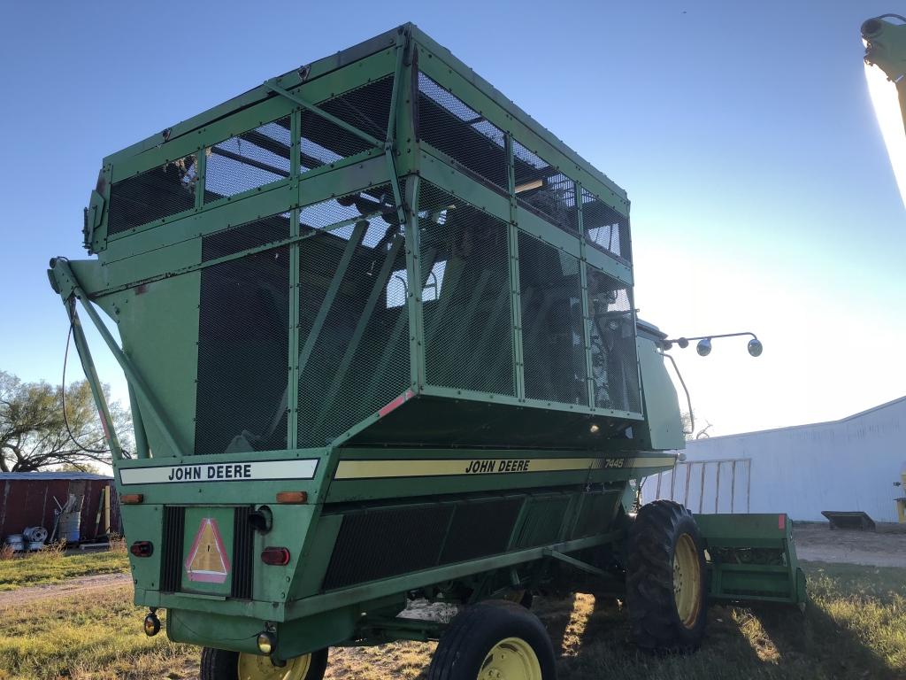 1991 Jd 7445 4-ROW Cotton Stripper