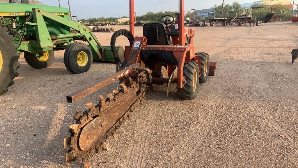 Ditch Witch 3700 Riding ditcher