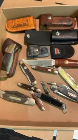 Box lot 11- pocket knives& 5 sheaths