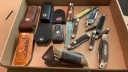 Box lot 11- pocket knives& 5 sheaths