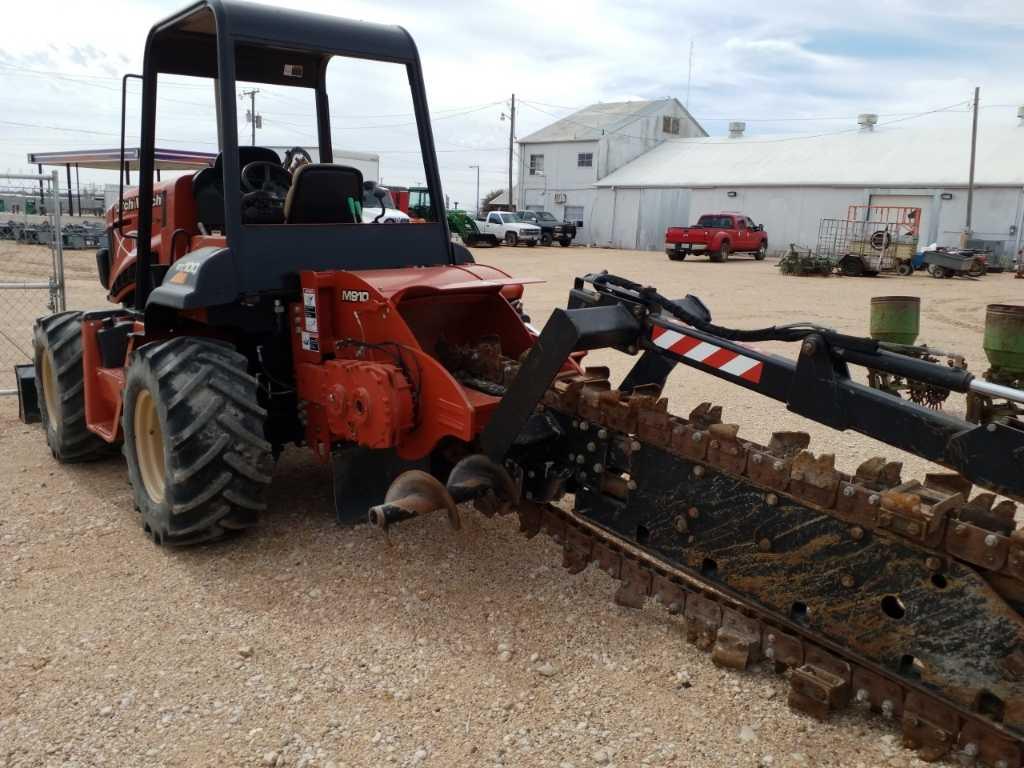 2014 Ditch Witch RT100 Trenching Machine