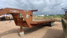 GOOSENECK 25’ flatbed trailer