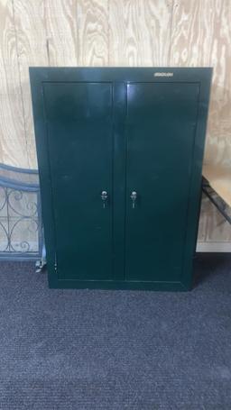 STACK-ON double door security/gun cabinet