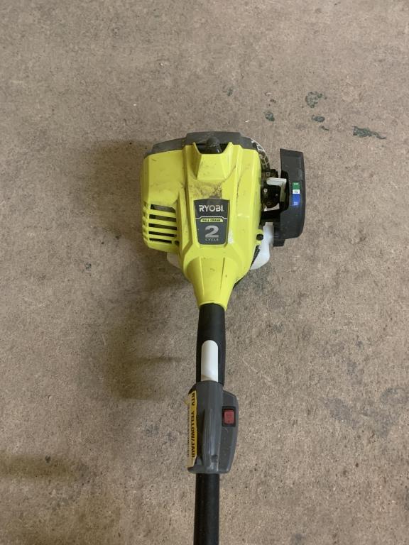 RYOBI 2cycle curved shaft gas string trimmer