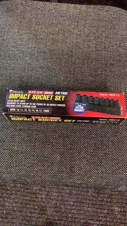 New 9 pc metric impact socket set