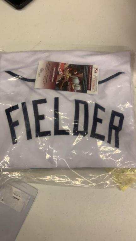 Cecil Fielder autograph Jersey