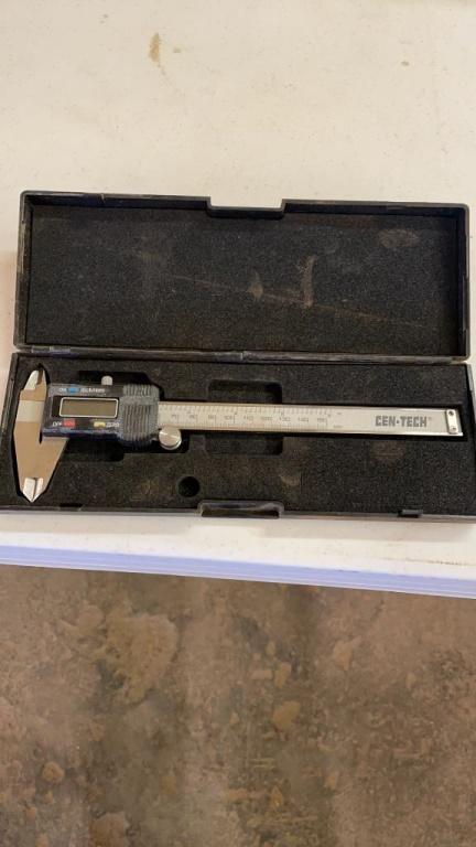 Digital caliper