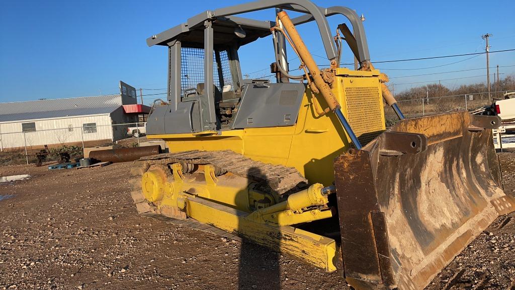 KOMATSU D65LX-1 Dozer