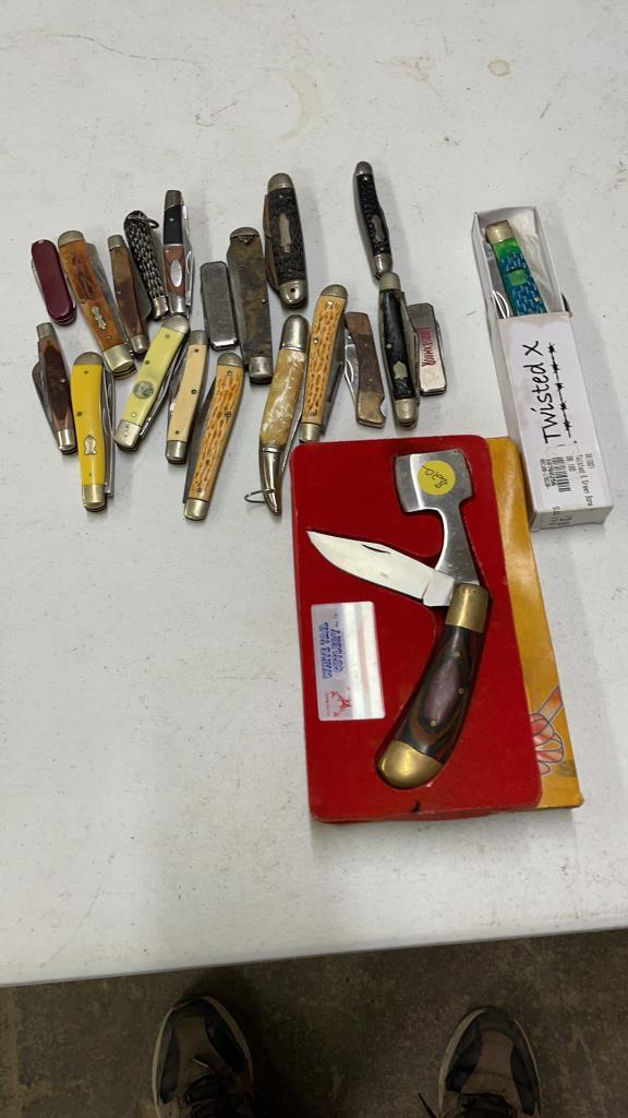 Folding knives