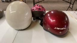 Lot of 3 helmets