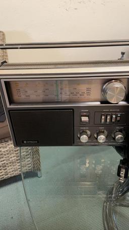 Lot of 2 radios