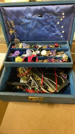 Box of costume jewelry & jewelry boxes