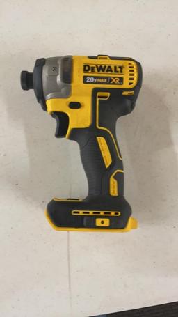 DeWalt 1/4” cordless impact driver