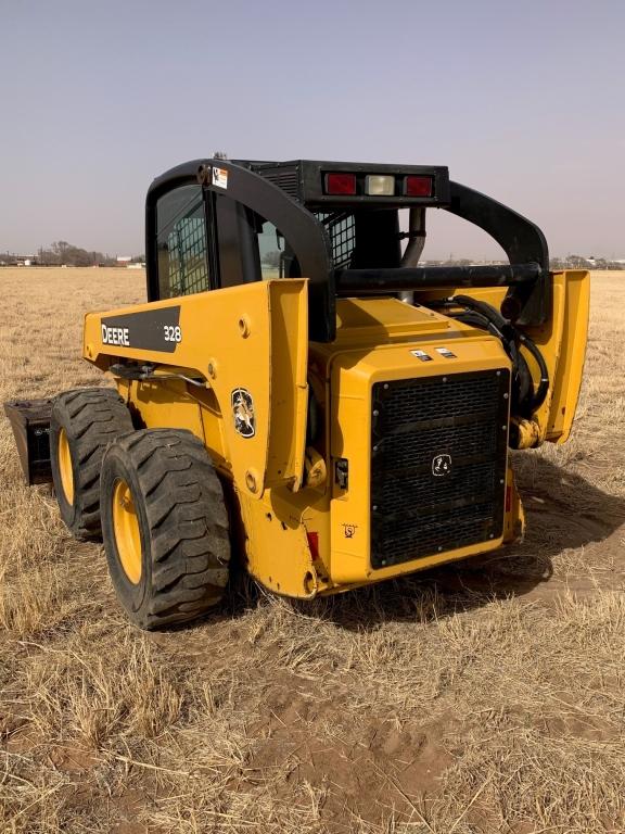 2006 Deere 328 Skid Steer