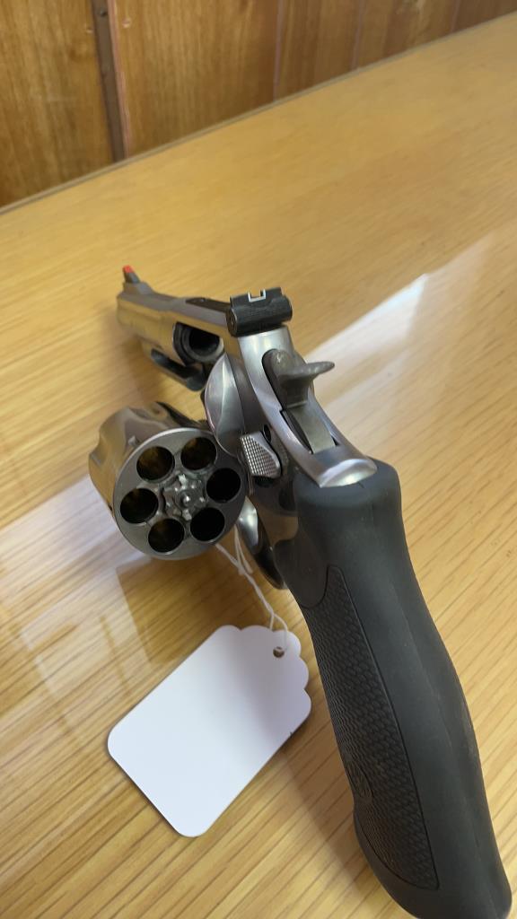 Smith & Wesson 629-6 revolver .44 MAG