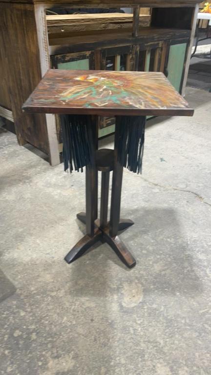 Decorative end table