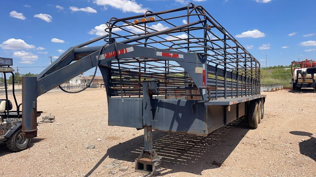 HANOVER 24’ Tri-Axle stock trailer