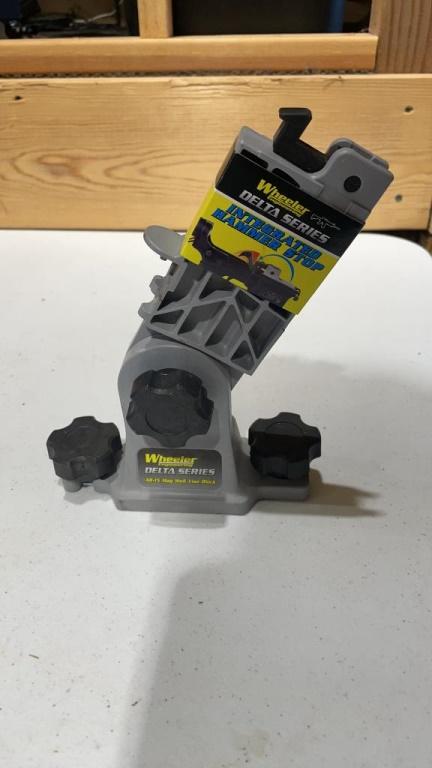 Wheeler AR-15 Mag Well vise block