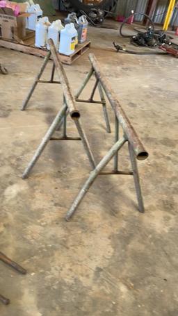 Set of pipe stands