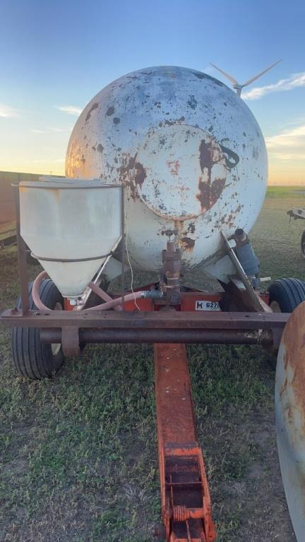 Nurse tank on trailer