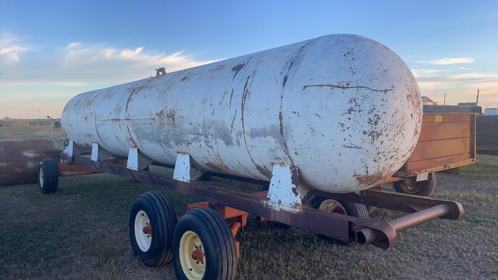 Nurse tank on trailer