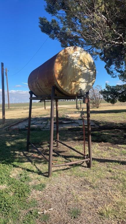 Fuel storage tank on stand