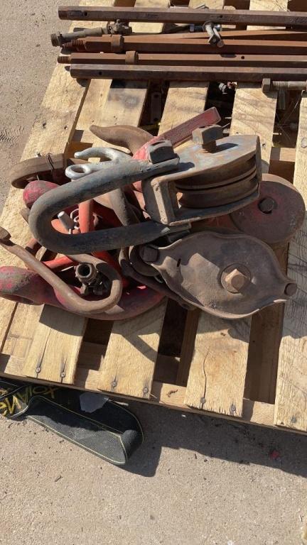 Lot of misc shackles, clevis & blocks