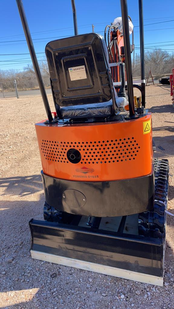 New AGROTK QH12 mini excavator