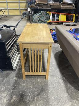 Wooden work table